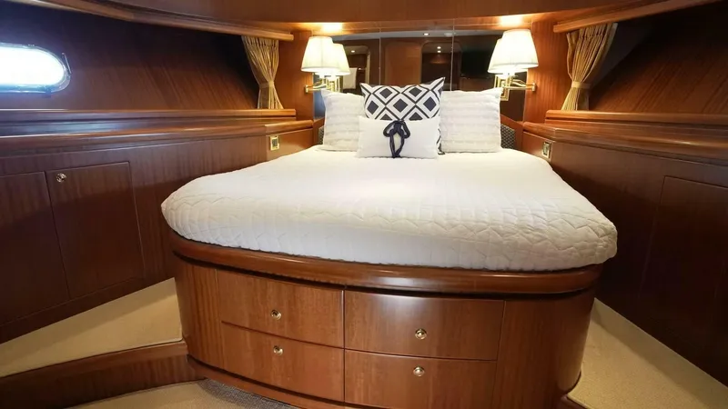 Slide: The Image of Vip cabin Forward - 5714855