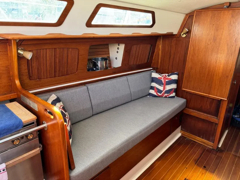 Slide: The Image of Sabre 30 mkIII 1989 - 5712770