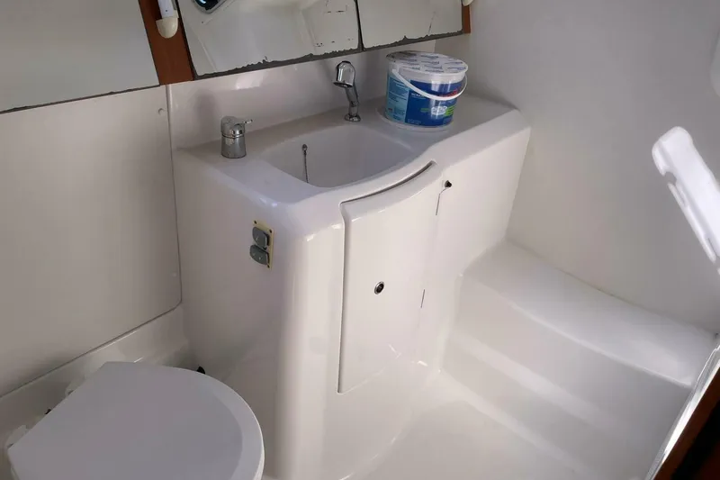 Slide: The Image of Beneteau Oceanis 37 2015 - 5712845