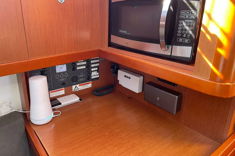 Slide: The Image of Beneteau Oceanis 37 2015 - 5712849