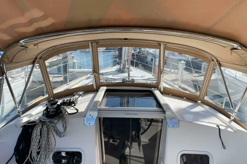 Slide: The Image of Beneteau Oceanis 37 2015 - 5712866