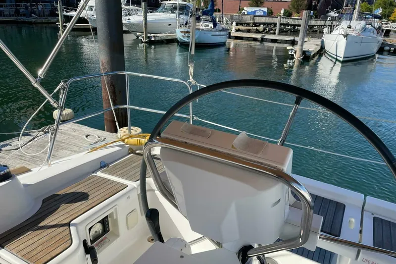 Slide: The Image of Beneteau Oceanis 37 2015 - 5712872