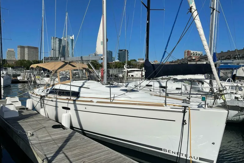 Slide: The Image of Beneteau Oceanis 37 2015 - 5712877