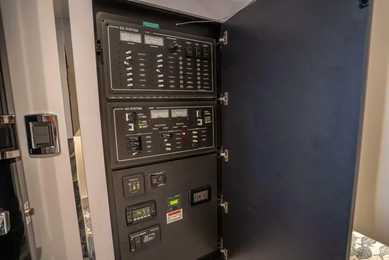 Slide: The Image of VanDutch 55 2016 - 5733286