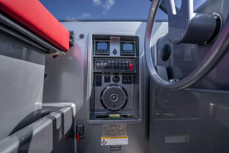 Slide: The Image of VanDutch 55 2016 - 5733305