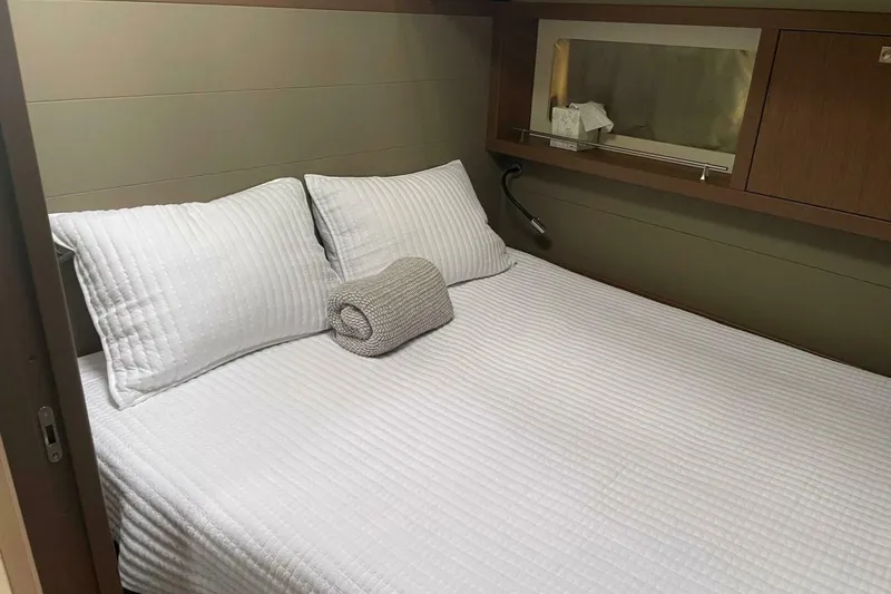 Slide: The Image of Beneteau Sense 57 2017 - 5713144