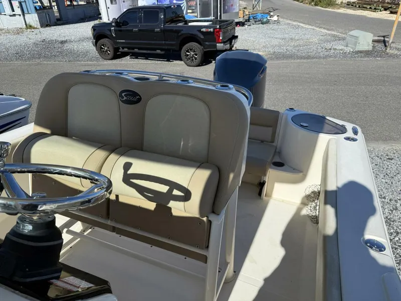 Slide: The Image of Scout 245 XSF 2012 - 5713188