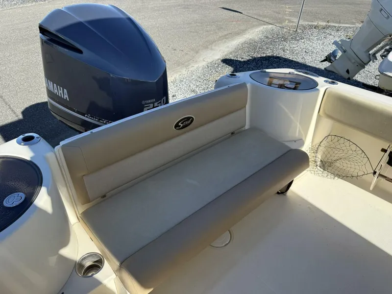 Slide: The Image of Scout 245 XSF 2012 - 5713190