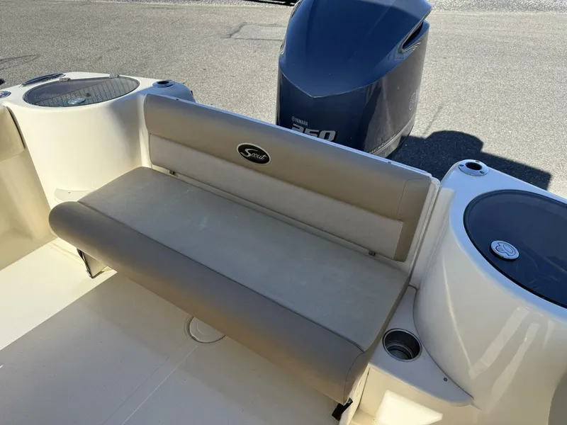 Slide: The Image of Scout 245 XSF 2012 - 5713191