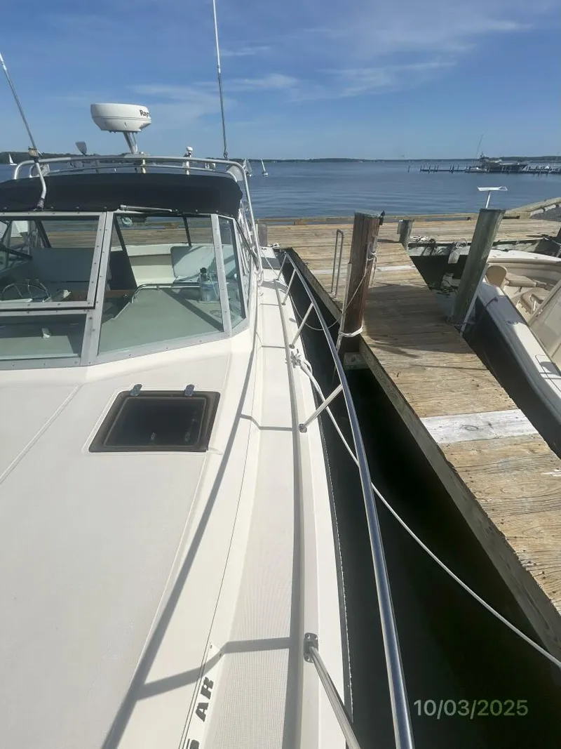 Slide: The Image of 31' Pursuit port side deck2 - 5719028