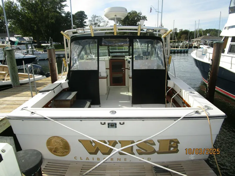 Slide: The Image of 31' Pursuit aft profile - 5719002