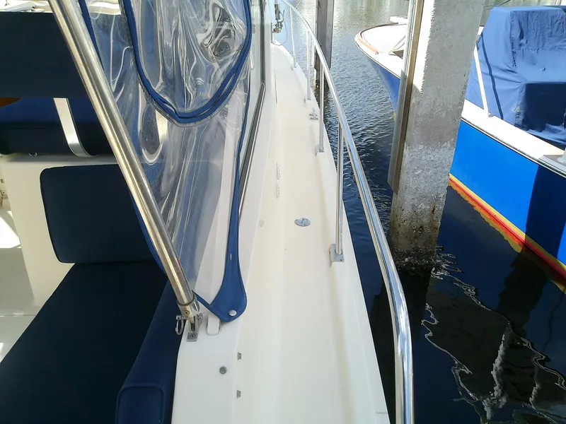 Slide: The Image of Mainship 34 Pilot II 2004 - 5714775