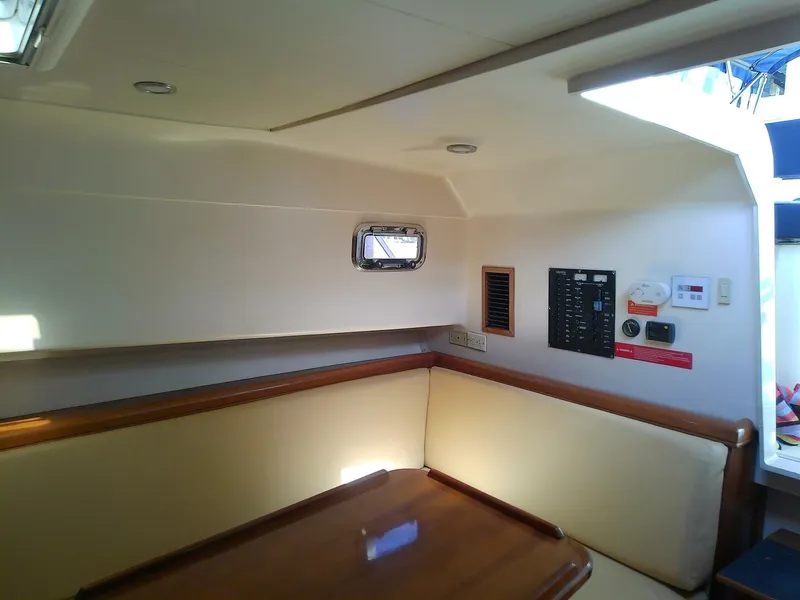 Slide: The Image of Mainship 34 Pilot II 2004 - 5714789