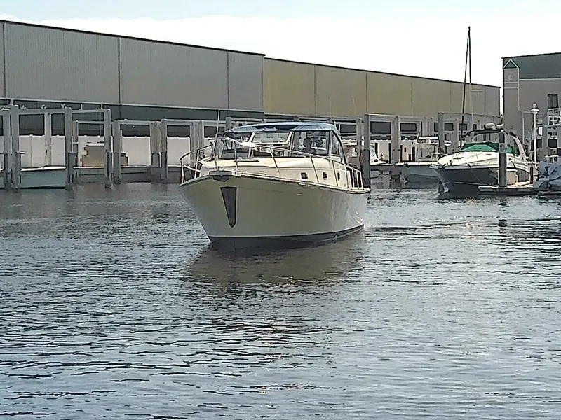 Slide: The Image of Mainship 34 Pilot II 2004 - 5714753