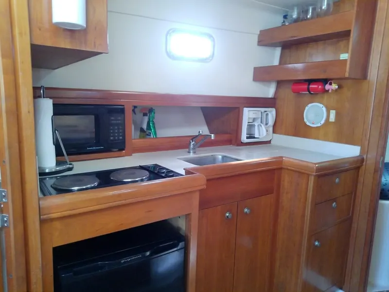 Slide: The Image of Mainship 34 Pilot II 2004 - 5714792