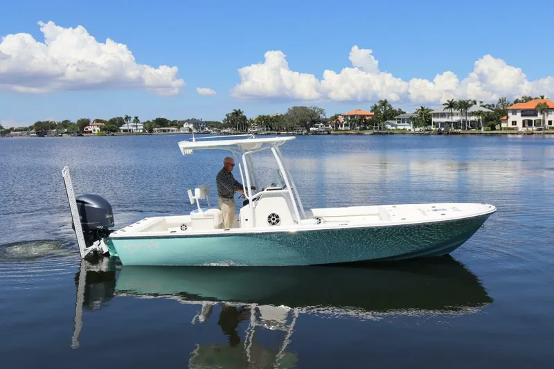 Slide: The Image of Canyon Bay 24H 2016 - 5715372