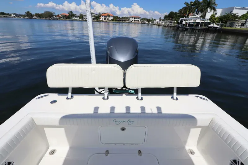 Slide: The Image of Canyon Bay 24H 2016 - 5715293