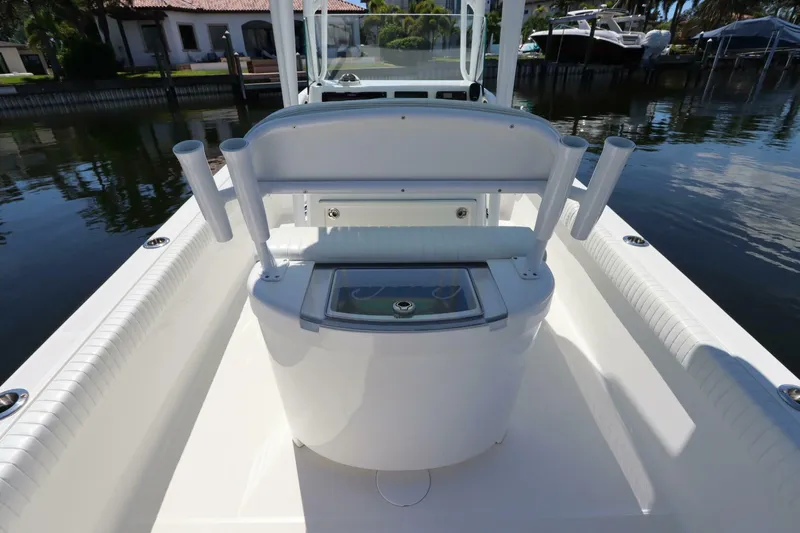 Slide: The Image of Canyon Bay 24H 2016 - 5715294