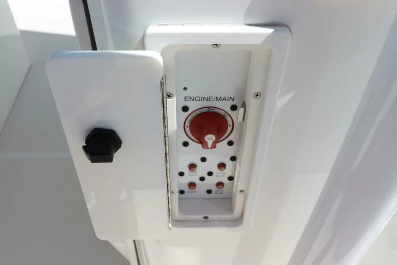 Slide: The Image of Canyon Bay 24H 2016 - 5715300