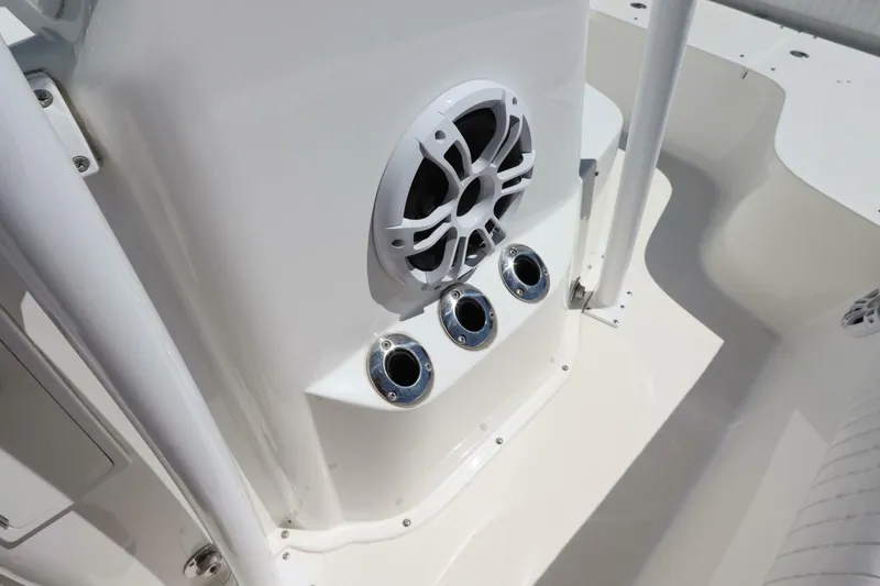 Slide: The Image of Canyon Bay 24H 2016 - 5715301