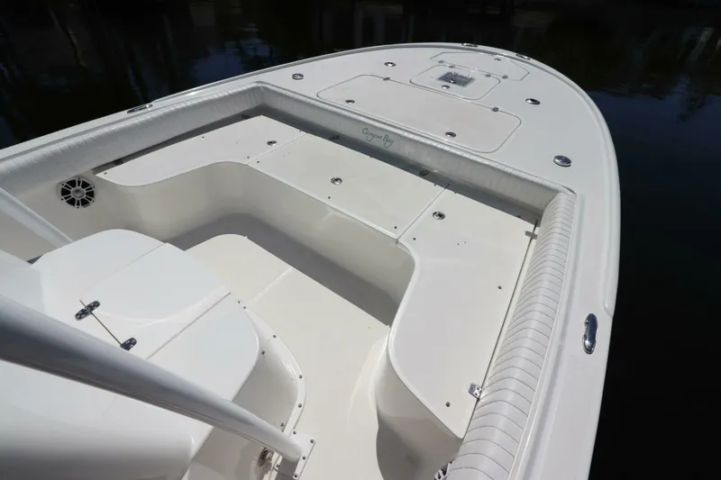 Slide: The Image of Canyon Bay 24H 2016 - 5715302