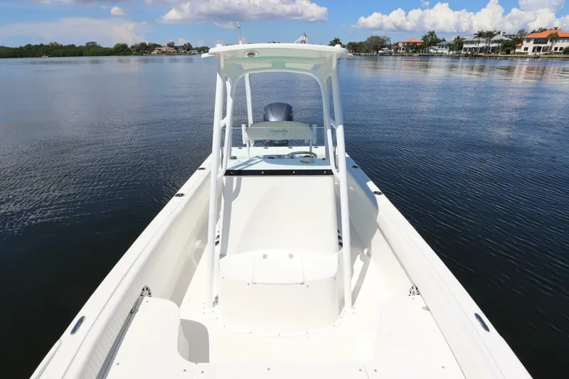 Slide: The Image of Canyon Bay 24H 2016 - 5715310