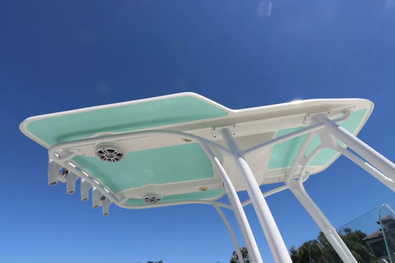 Slide: The Image of Canyon Bay 24H 2016 - 5715315