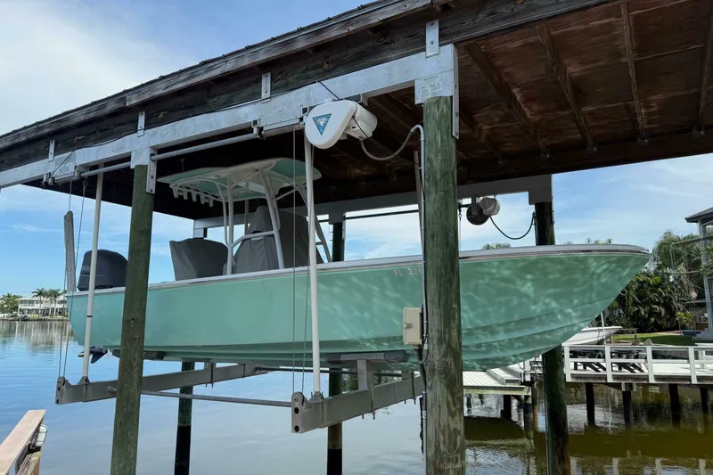 Slide: The Image of Canyon Bay 24H 2016 - 5715321