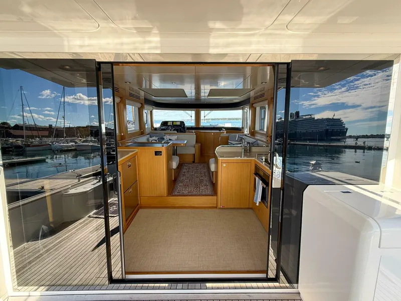 Slide: The Image of Sirena 58 Coupe 2020 - 5715349