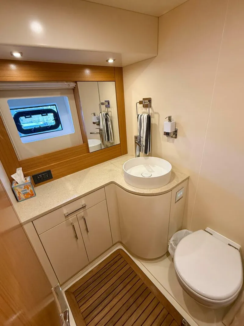 Slide: The Image of Sirena 58 Coupe 2020 - 5715368