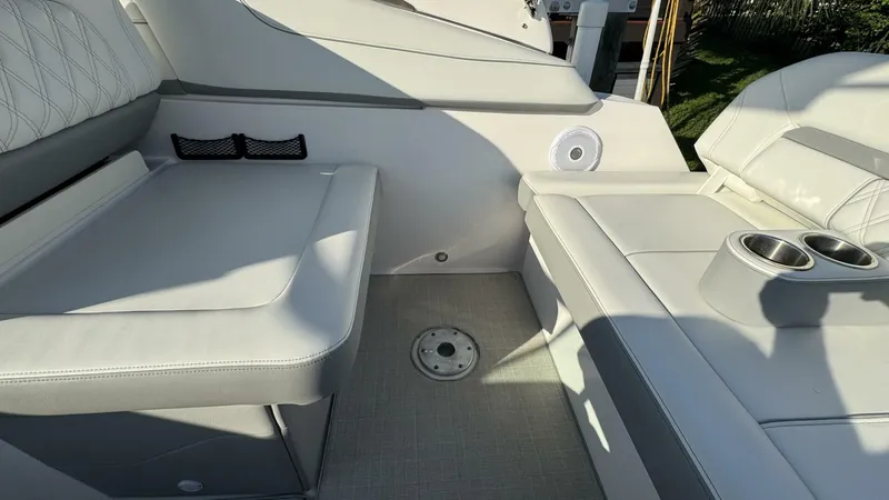 Slide: The Image of 2022 Regal 26 XO - 5715510