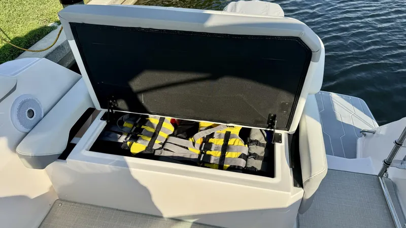 Slide: The Image of 2022 Regal 26 XO - 5715514