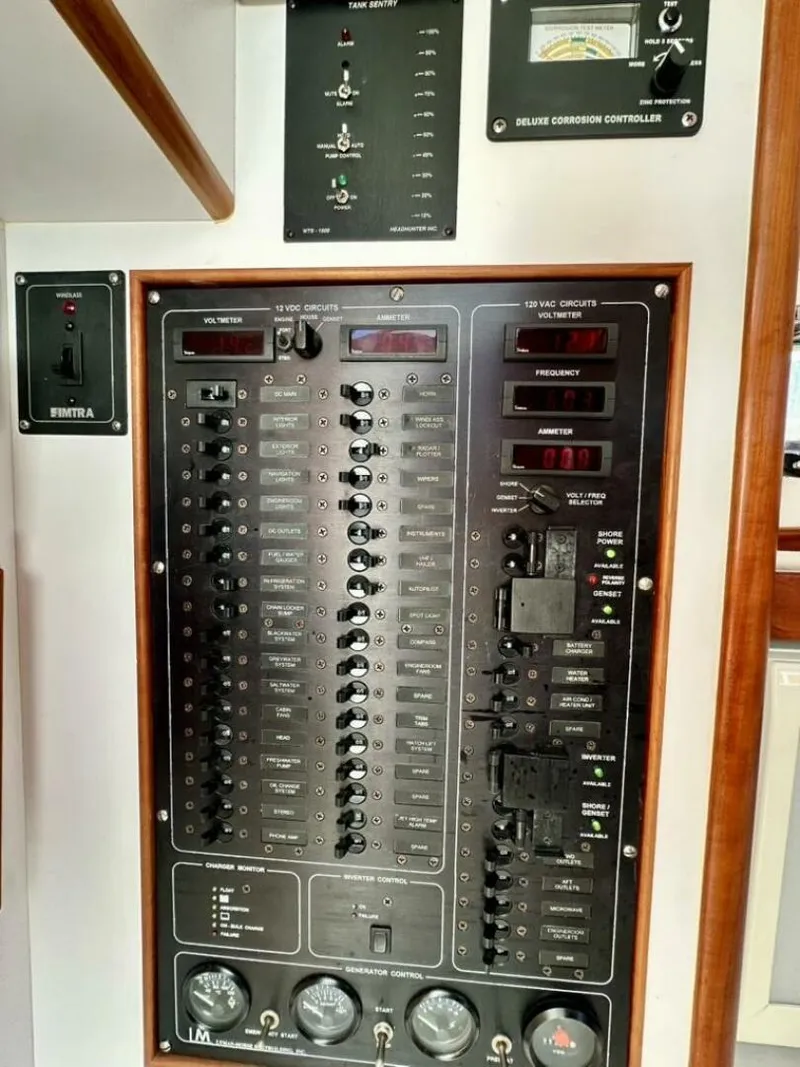 Slide: The Image of Lyman-Morse Monhegan 38 - Twin Jet 2006 - 5715806