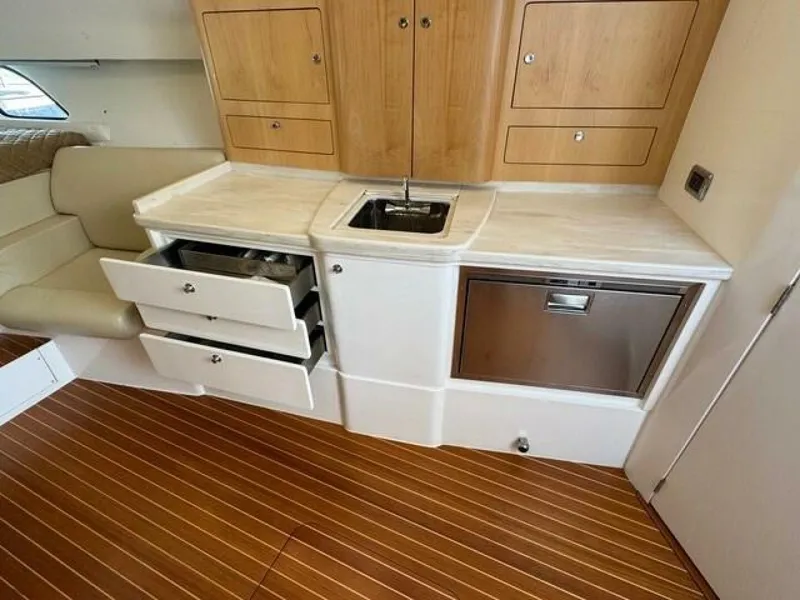 Slide: The Image of 2019 Intrepid 430 Sport Yacht SAGA - 5746987