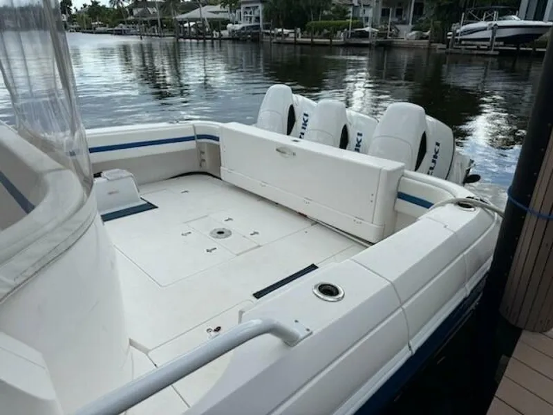 Slide: The Image of 2019 Intrepid 430 Sport Yacht SAGA - 5715997