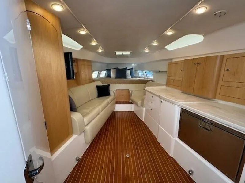 Slide: The Image of 2019 Intrepid 430 Sport Yacht SAGA - 5715995