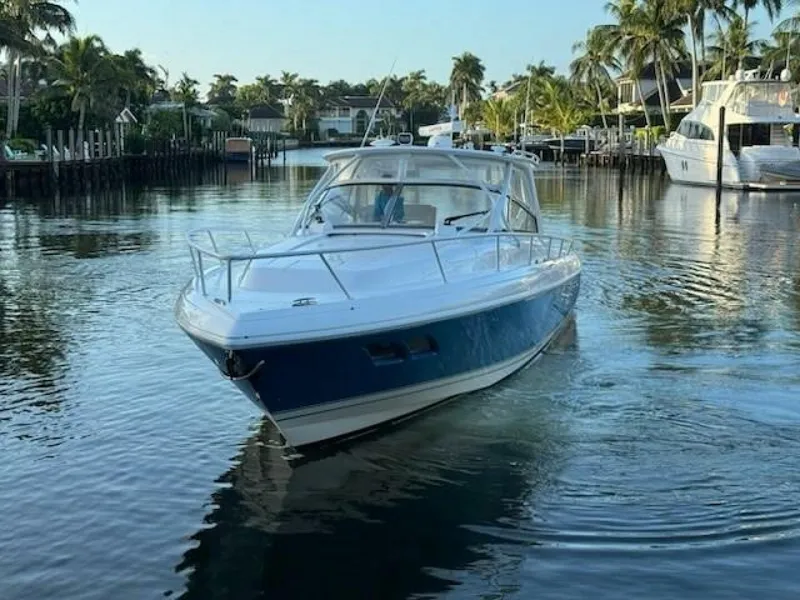 Slide: The Image of 2019 Intrepid 430 Sport Yacht SAGA - 5715998