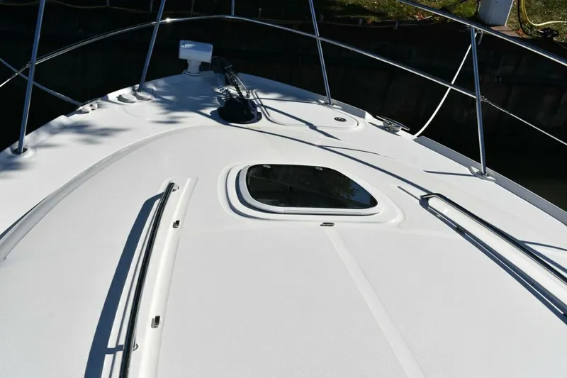 Slide: The Image of Sea Ray 390 Sundancer 2005 - 5715924