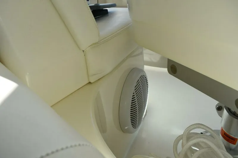 Slide: The Image of Sea Ray 390 Sundancer 2005 - 5715930