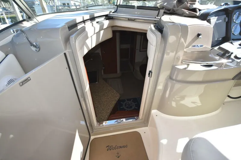 Slide: The Image of Sea Ray 390 Sundancer 2005 - 5715947