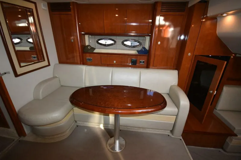 Slide: The Image of Sea Ray 390 Sundancer 2005 - 5715952