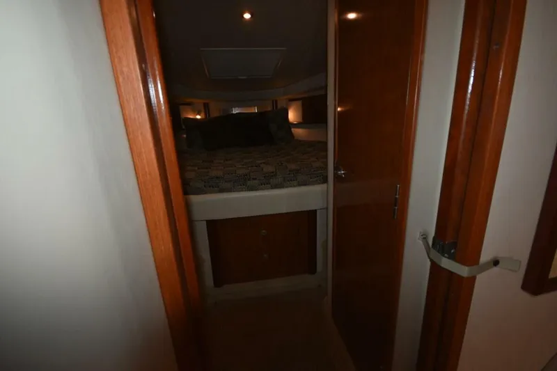 Slide: The Image of Sea Ray 390 Sundancer 2005 - 5715958