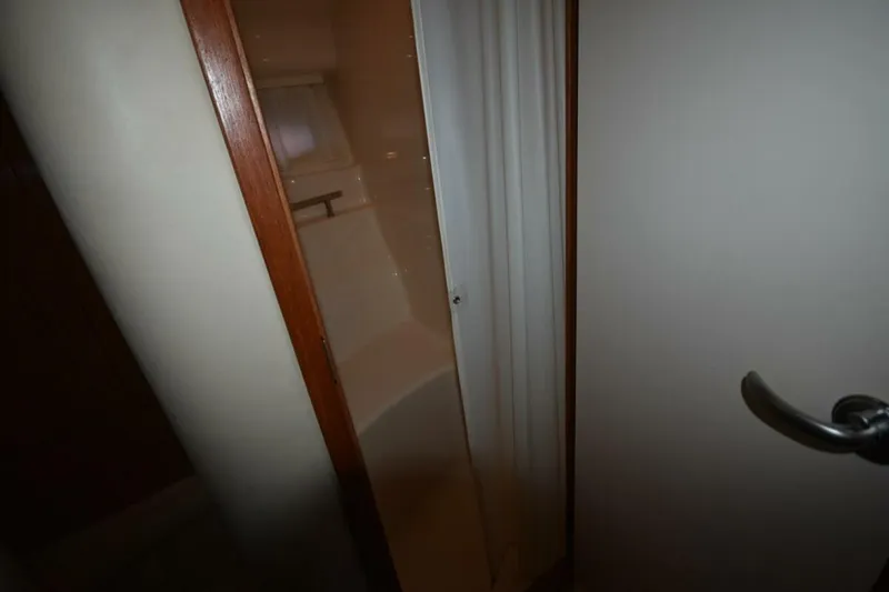 Slide: The Image of Sea Ray 390 Sundancer 2005 - 5715962