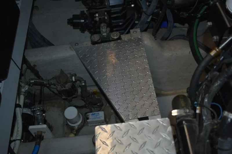 Slide: The Image of Sea Ray 390 Sundancer 2005 - 5715937