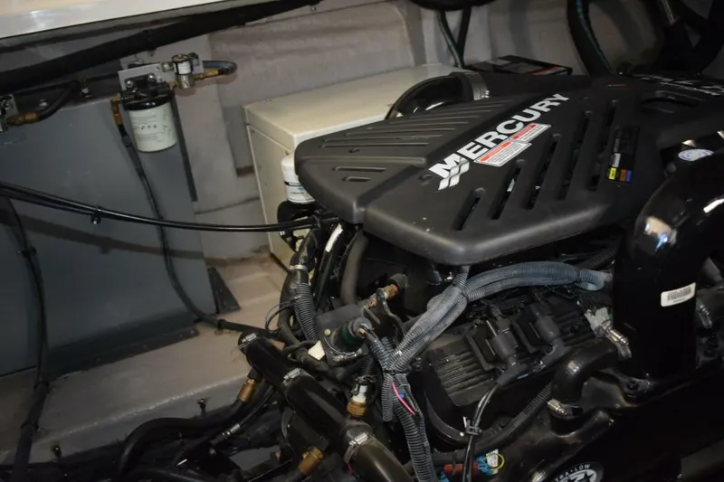 Slide: The Image of Sea Ray 390 Sundancer 2005 - 5715936