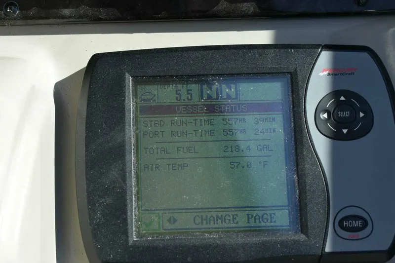 Slide: The Image of Sea Ray 390 Sundancer 2005 - 5715933