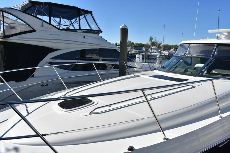 Slide: The Image of Sea Ray 390 Sundancer 2005 - 5715919