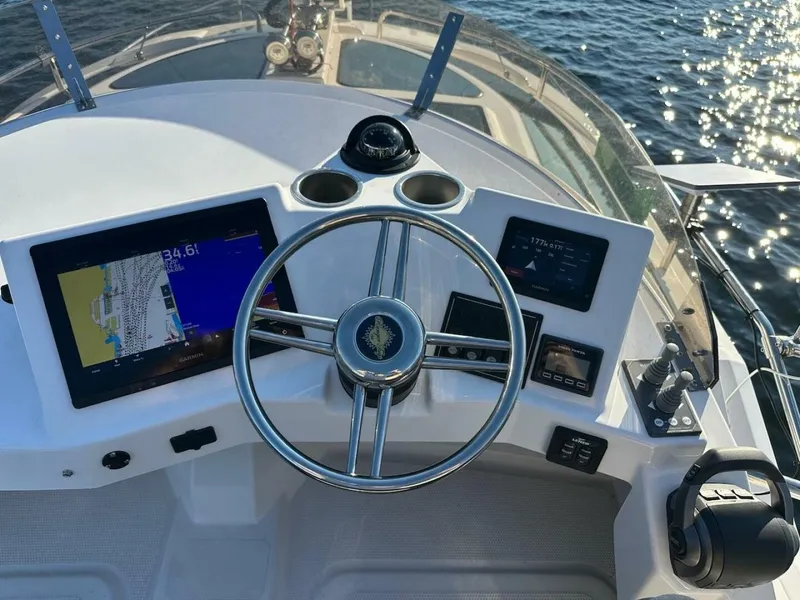 Slide: The Image of Ranger Tug R-29 CB 2025 - 5716050