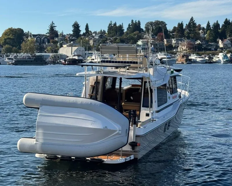 Slide: The Image of Ranger Tug R-29 CB 2025 - 5716034