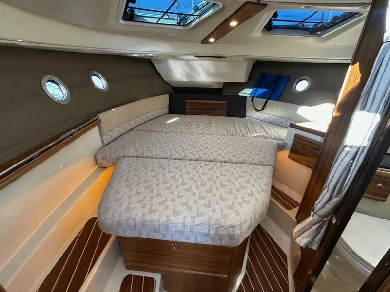 Slide: The Image of Ranger Tug R-29 CB 2025 - 5716066